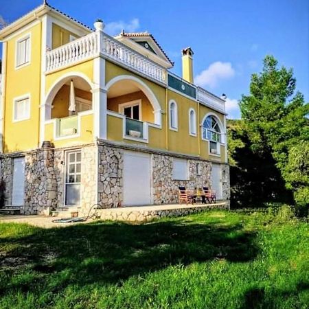 Vila Kalielaia Mouzákion Esterno foto